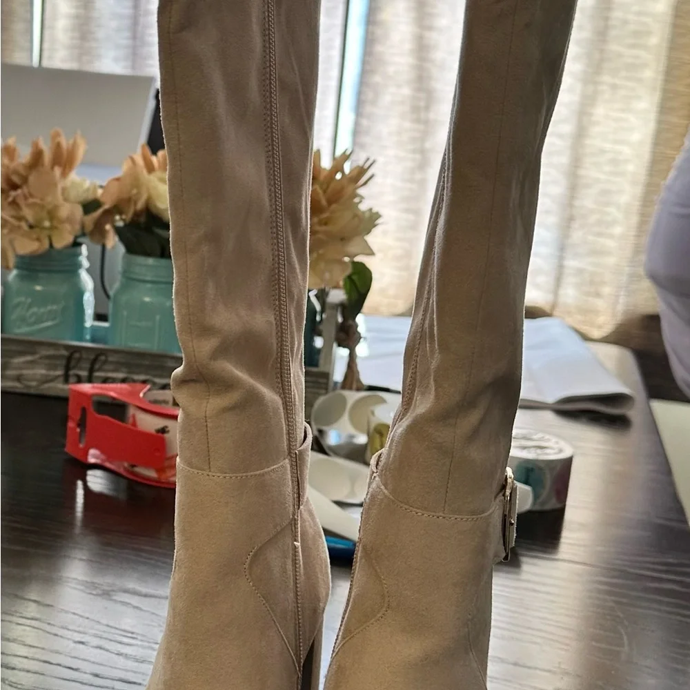 High Heel Suede Buckle Boots brand new size 6 in a half - Picture 11 of 11